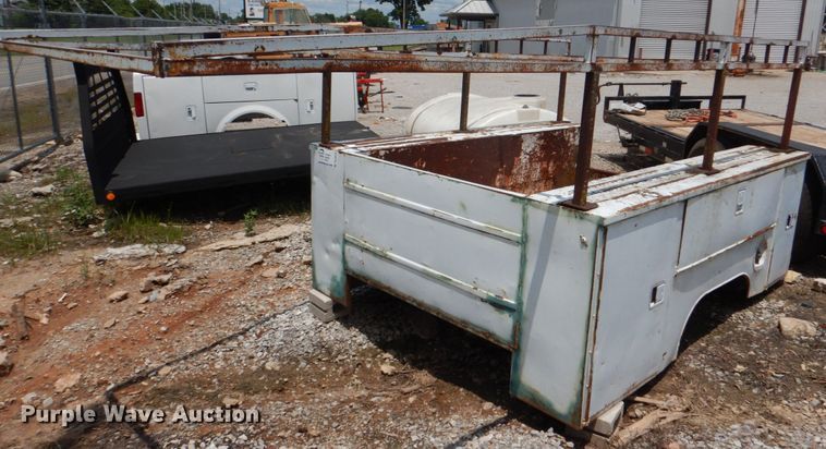 image for item DL0510 Pickup utility bed