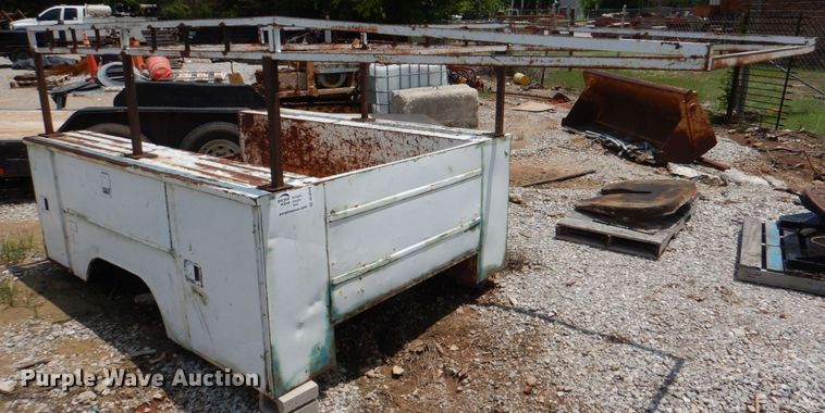 image for item DL0510 Pickup utility bed