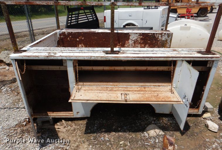 image for item DL0510 Pickup utility bed