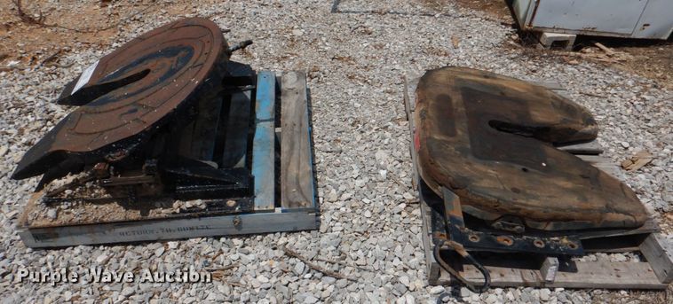 image for item DL0512 (2) fifth wheel plates