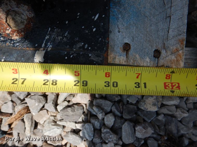 image for item DL0512 (2) fifth wheel plates