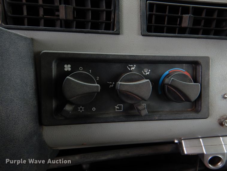 image for item DL0516 1994 Freightliner FL80  hazmat support truck