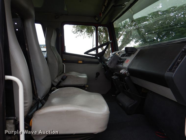 image for item DL0516 1994 Freightliner FL80  hazmat support truck