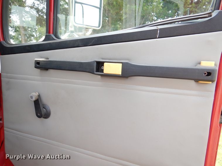 image for item DL0516 1994 Freightliner FL80  hazmat support truck