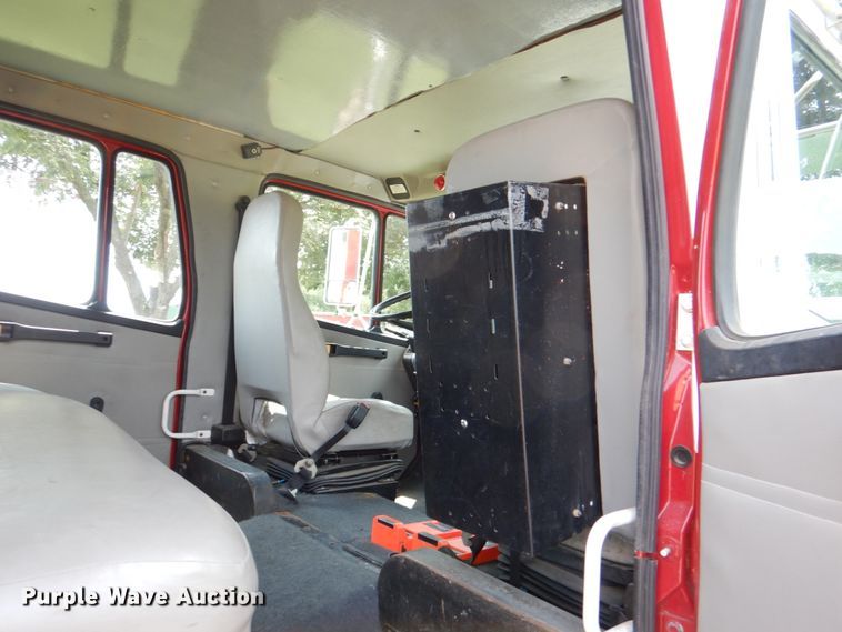 image for item DL0516 1994 Freightliner FL80  hazmat support truck