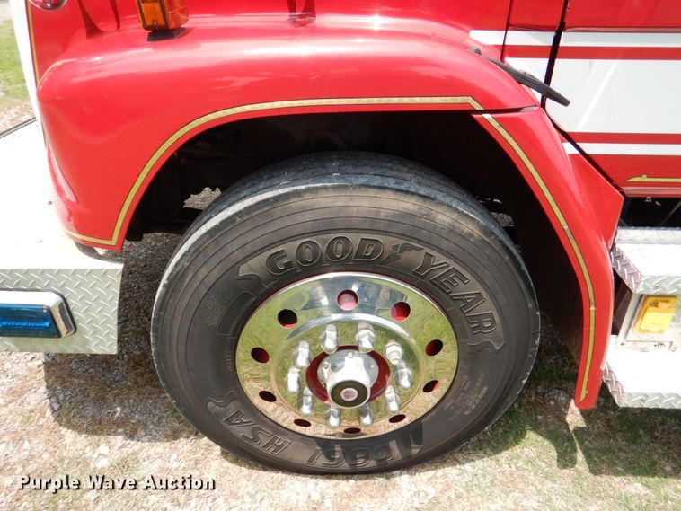 image for item DL0516 1994 Freightliner FL80  hazmat support truck