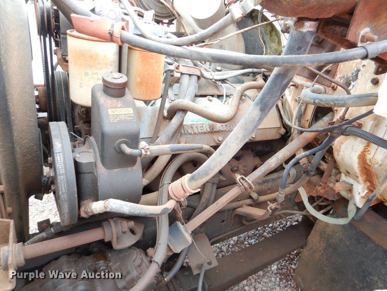 image for item DL0519 1981 International 1754  dump flatbed truck