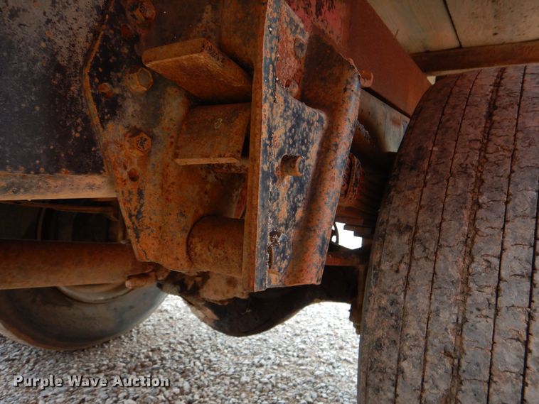 image for item DL0519 1981 International 1754  dump flatbed truck