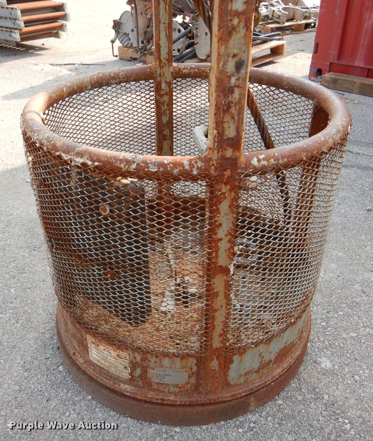 image for item DM0584 Man basket