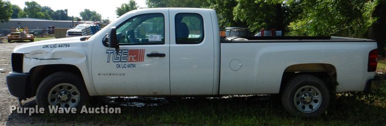 image for item DM3835 2013 Chevrolet Silverado 1500  Ext. Cab pickup truck