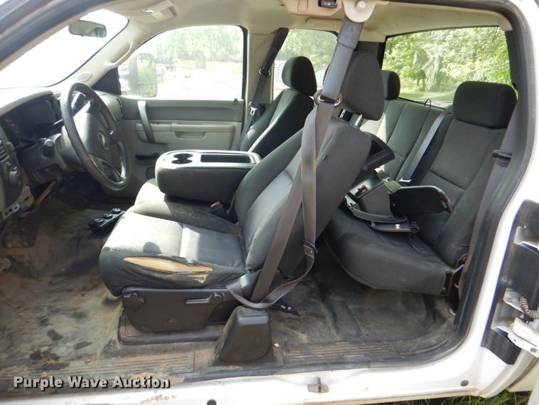 image for item DM3835 2013 Chevrolet Silverado 1500  Ext. Cab pickup truck