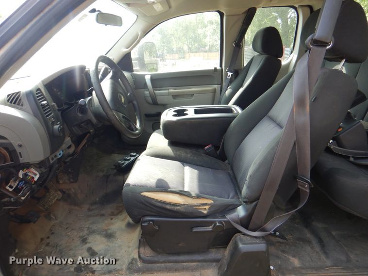 image for item DM3835 2013 Chevrolet Silverado 1500  Ext. Cab pickup truck