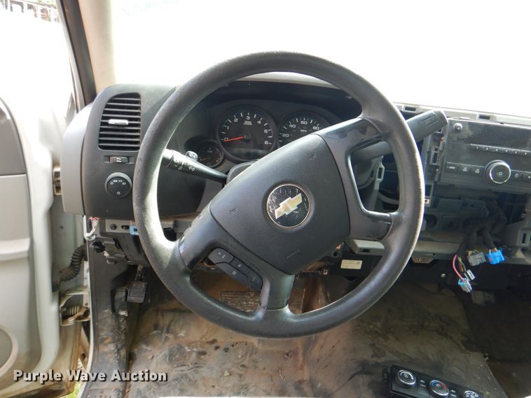 image for item DM3835 2013 Chevrolet Silverado 1500  Ext. Cab pickup truck