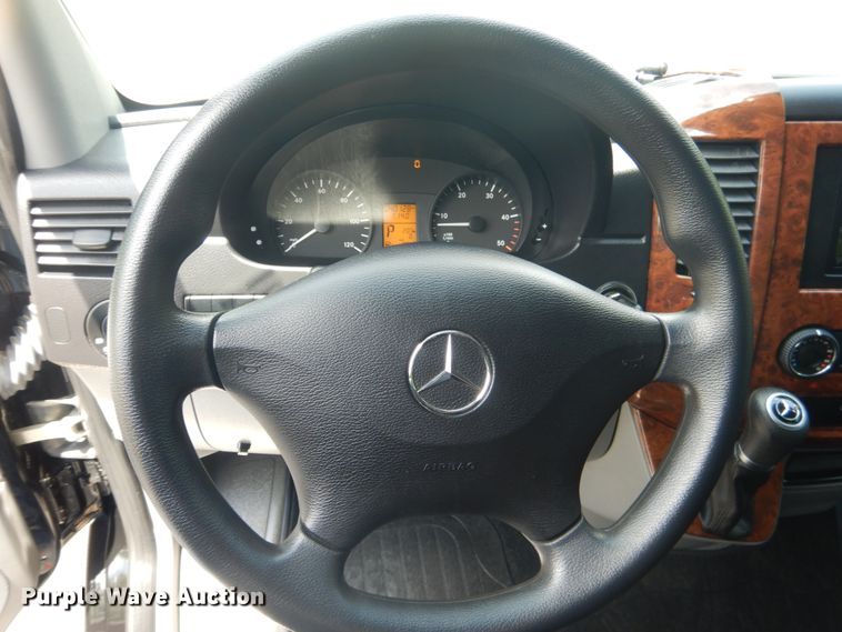 image for item DM3907 2015 Mercedes Benz Sprinter 3500  party bus