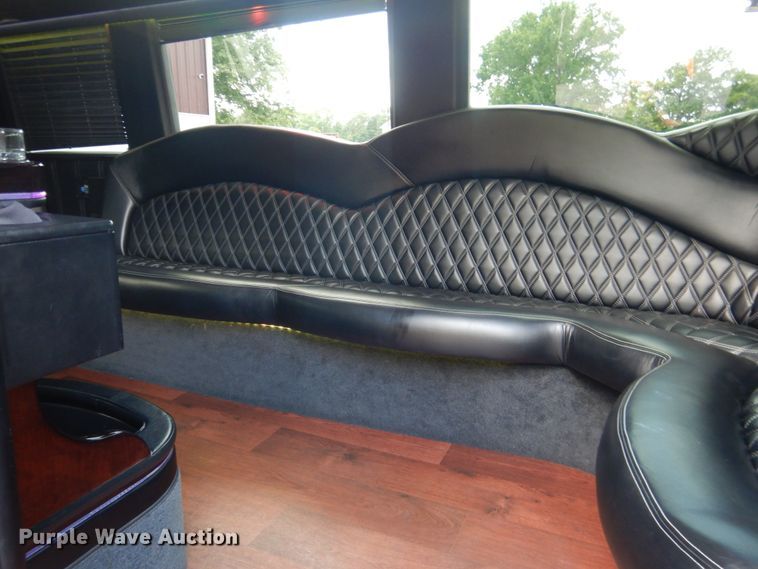 image for item DM3907 2015 Mercedes Benz Sprinter 3500  party bus