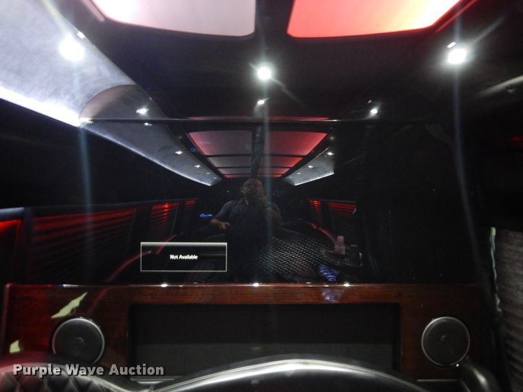 image for item DM3907 2015 Mercedes Benz Sprinter 3500  party bus