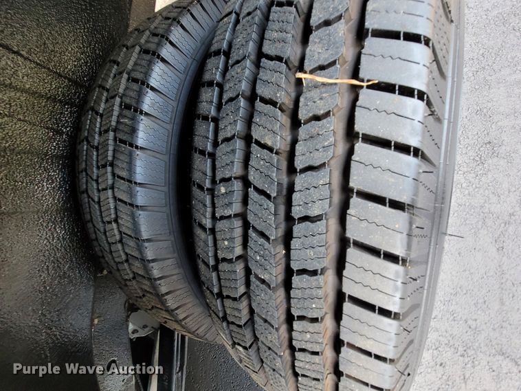 image for item DM3907 2015 Mercedes Benz Sprinter 3500  party bus