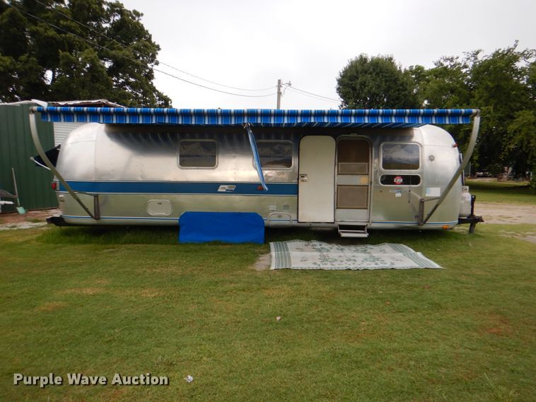 image for item DM3911 1976 Airstream  camper