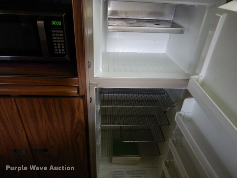 image for item DM3911 1976 Airstream  camper