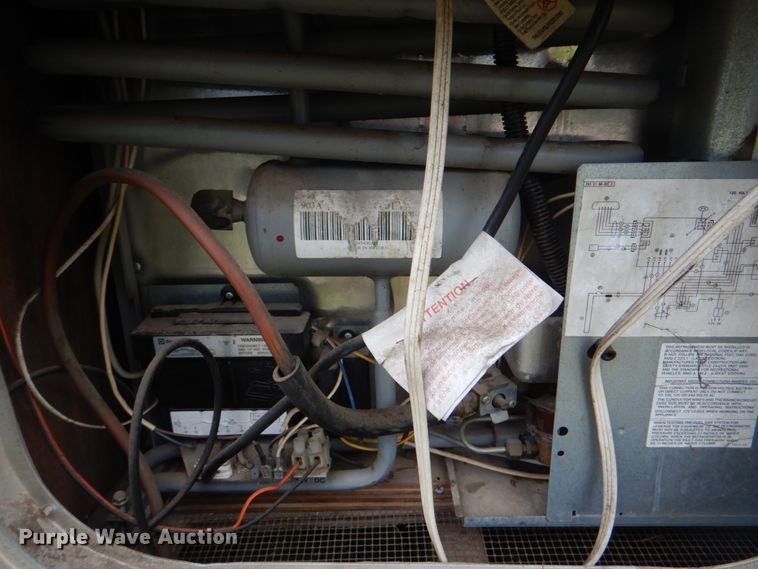 image for item DM3911 1976 Airstream  camper