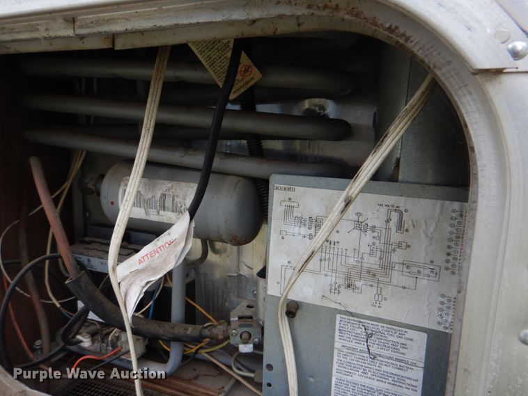 image for item DM3911 1976 Airstream  camper