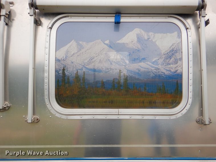 image for item DM3911 1976 Airstream  camper