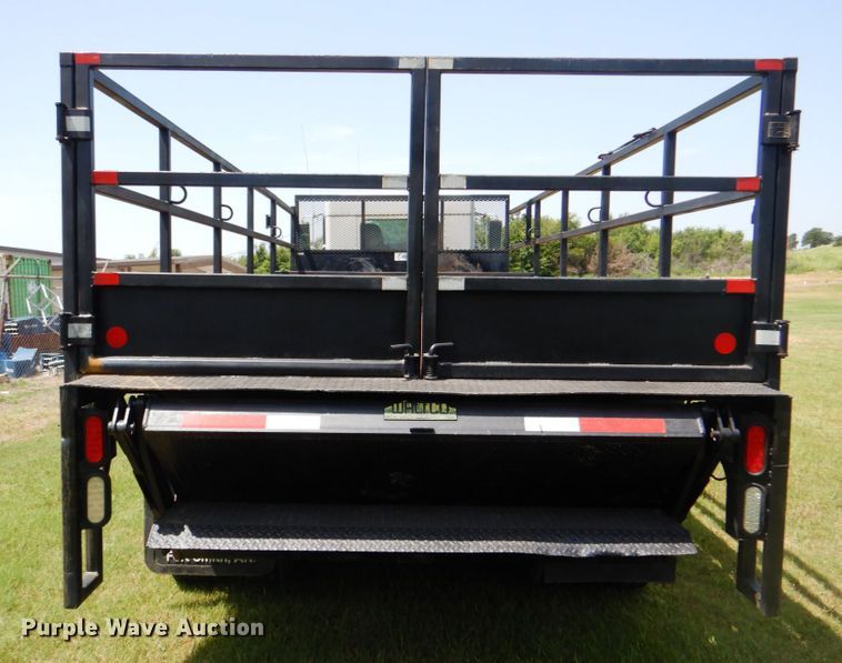 image for item DM3926 2010 Kenworth T300  flatbed truck