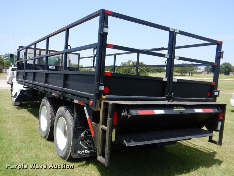 image for item DM3926 2010 Kenworth T300  flatbed truck