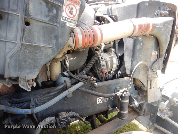 image for item DM3926 2010 Kenworth T300  flatbed truck