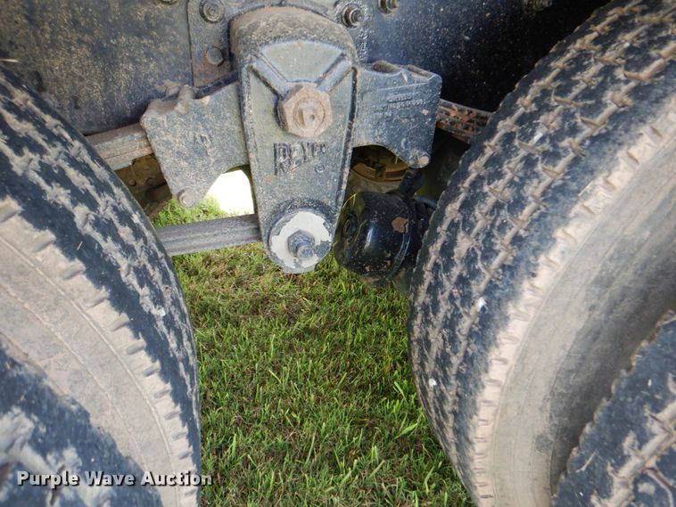 image for item DM3926 2010 Kenworth T300  flatbed truck