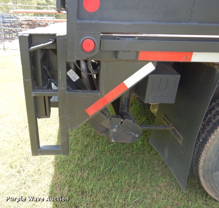 image for item DM3926 2010 Kenworth T300  flatbed truck