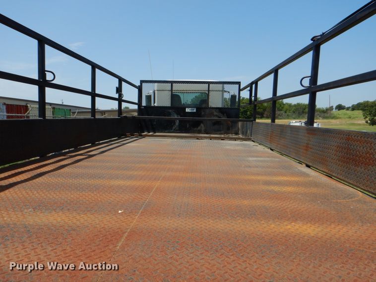 image for item DM3926 2010 Kenworth T300  flatbed truck