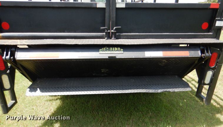 image for item DM3926 2010 Kenworth T300  flatbed truck