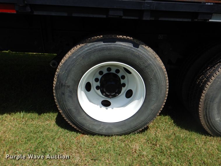 image for item DM3926 2010 Kenworth T300  flatbed truck