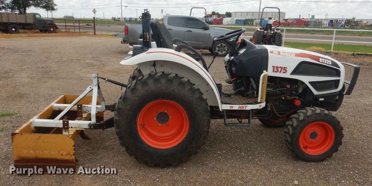 image for item DM6291 Bobcat CT225  MFWD tractor