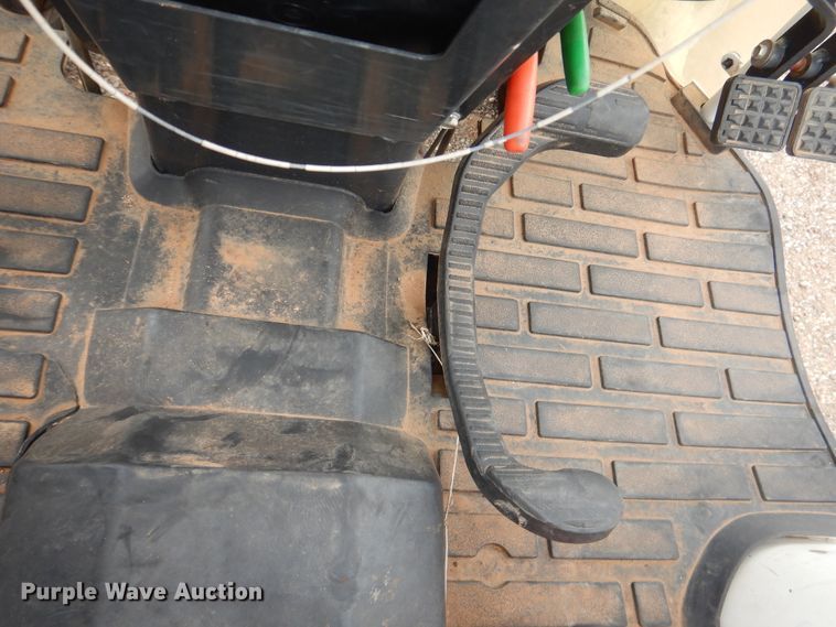 image for item DM6291 Bobcat CT225  MFWD tractor