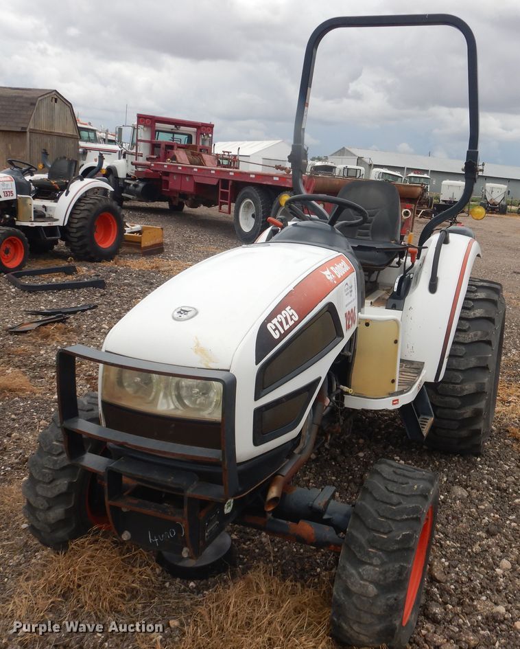 image for item DM6292 Bobcat CT225  MFWD tractor