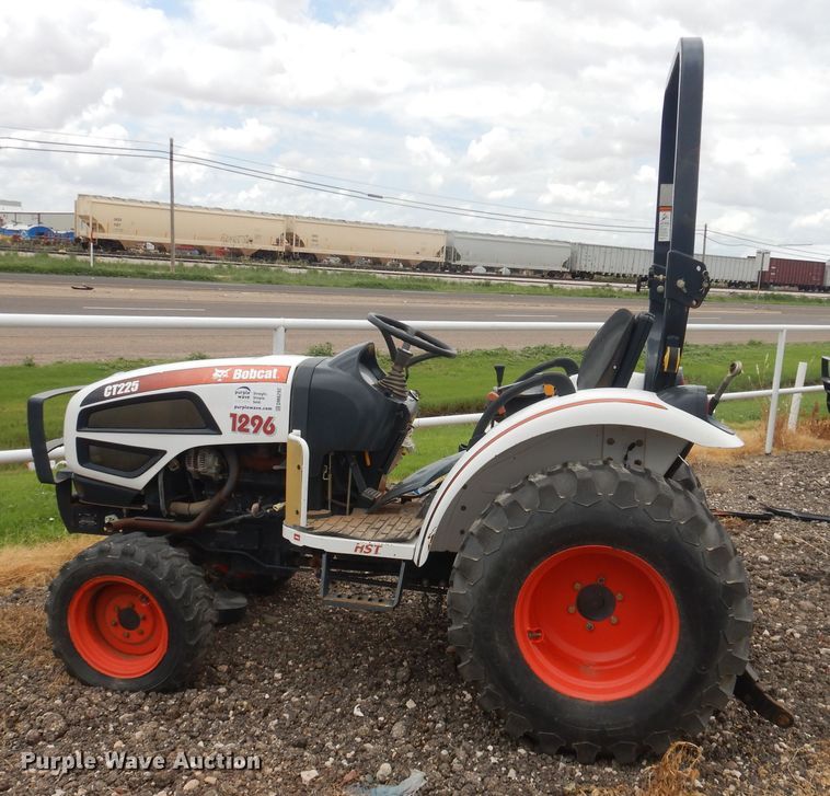 image for item DM6292 Bobcat CT225  MFWD tractor
