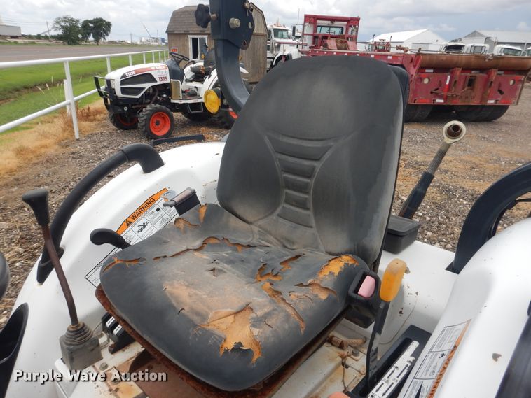 image for item DM6292 Bobcat CT225  MFWD tractor