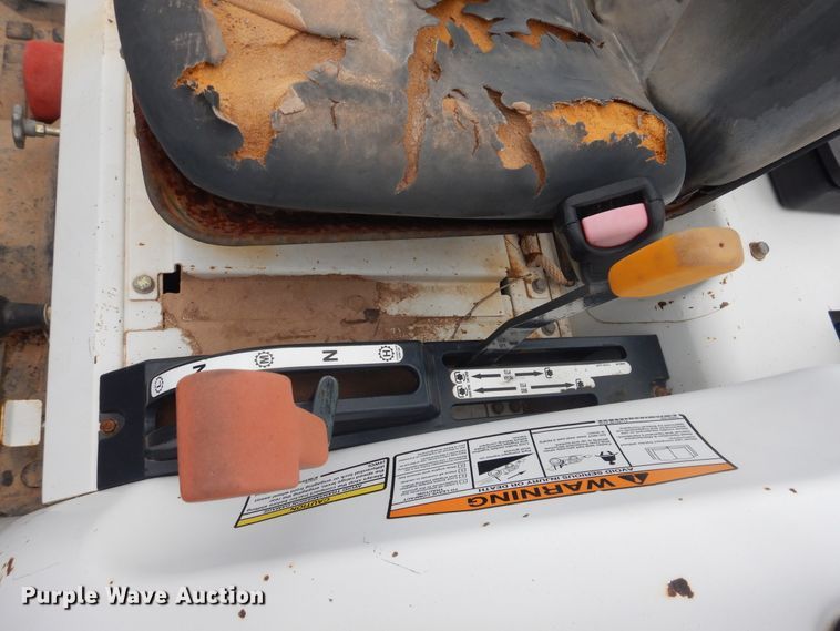 image for item DM6292 Bobcat CT225  MFWD tractor