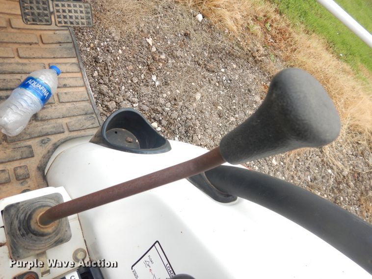 image for item DM6292 Bobcat CT225  MFWD tractor