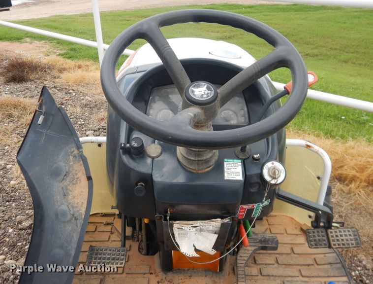 image for item DM6292 Bobcat CT225  MFWD tractor