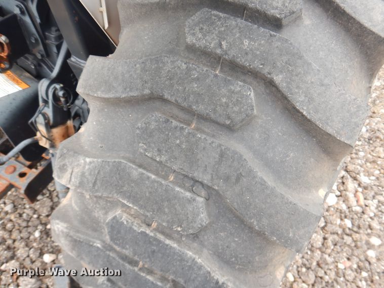 image for item DM6292 Bobcat CT225  MFWD tractor