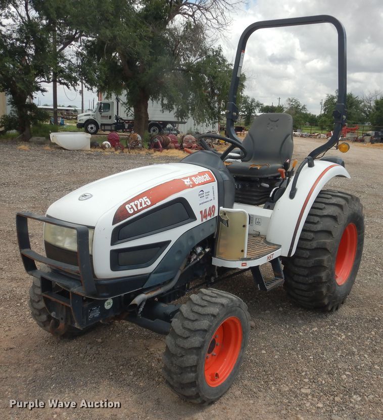 image for item DM6293 Bobcat CT225  MFWD tractor