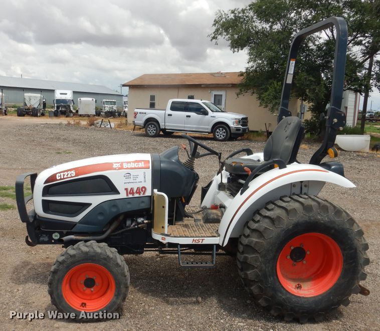 image for item DM6293 Bobcat CT225  MFWD tractor