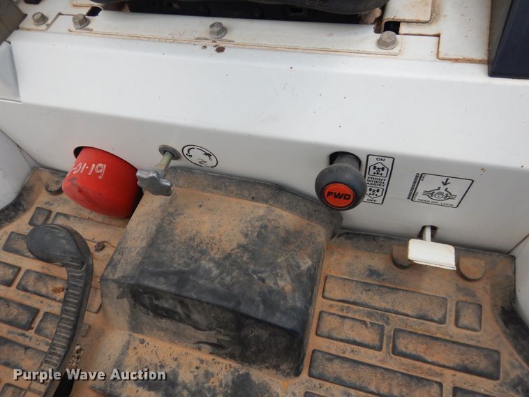 image for item DM6293 Bobcat CT225  MFWD tractor