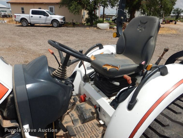 image for item DM6293 Bobcat CT225  MFWD tractor