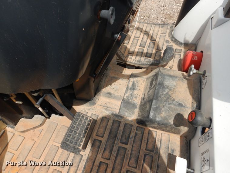 image for item DM6293 Bobcat CT225  MFWD tractor