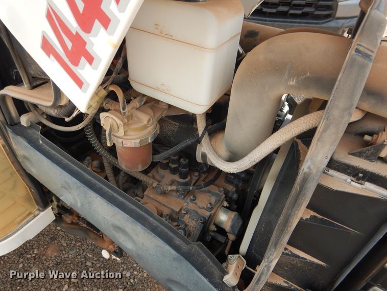 image for item DM6293 Bobcat CT225  MFWD tractor