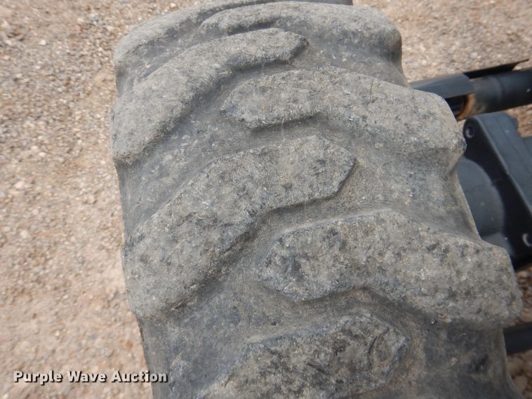 image for item DM6293 Bobcat CT225  MFWD tractor